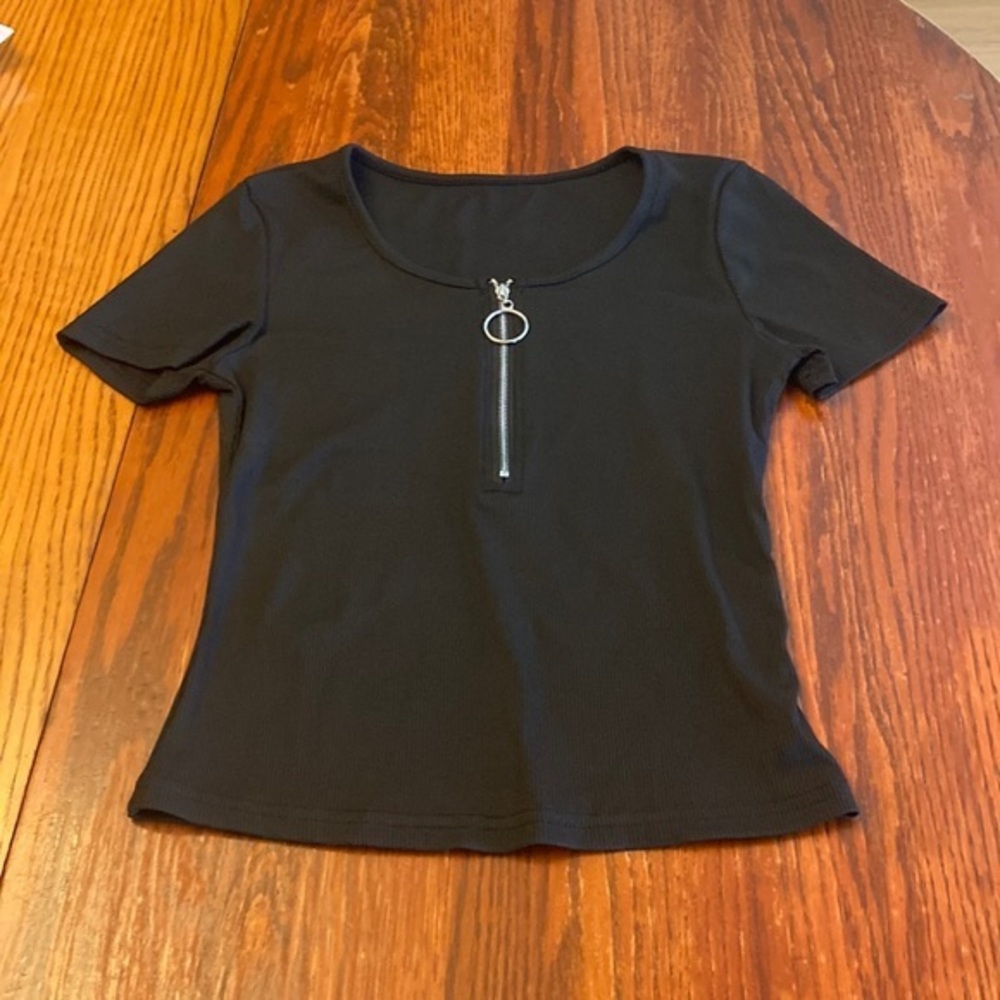 SHEIN Black Half Zip Ribbed Top XS